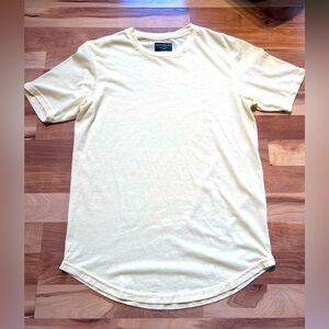 Goodlife Scallop Crew T-shirt - Pastel Yellow - Lightweight